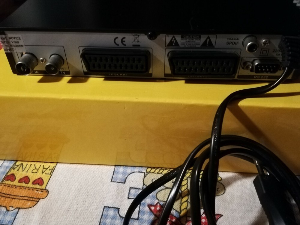 TELE SYSTEM DVBT TS6206 - T1 Digital Terrestrial Decoder with Remote Control - Black