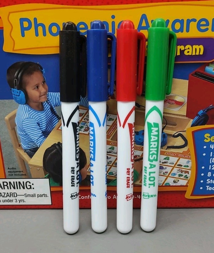 Lakeshore Listen & Learn Phonemic Awareness Activity Program CD Version JJ327