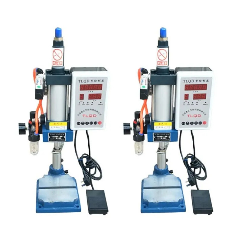 200kg Single Column Type Pneumatic Press Machine 15*13.5cm Type Punch
