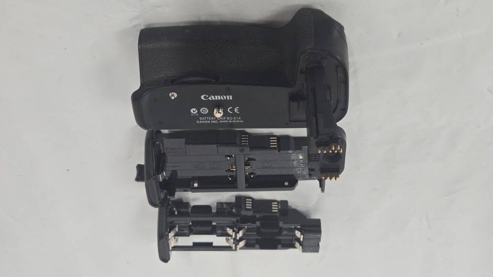 DSTE Battery Grip For Canon EOS 70D 80D Only BG-E14 replacement vg+