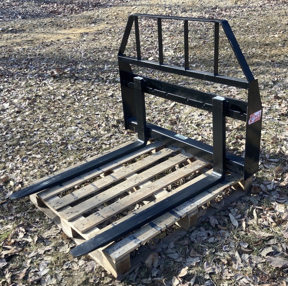 Kivel 2000lb Pallet Fork Attachment for Skid Steer/Tractor-42in Adjustable Forks