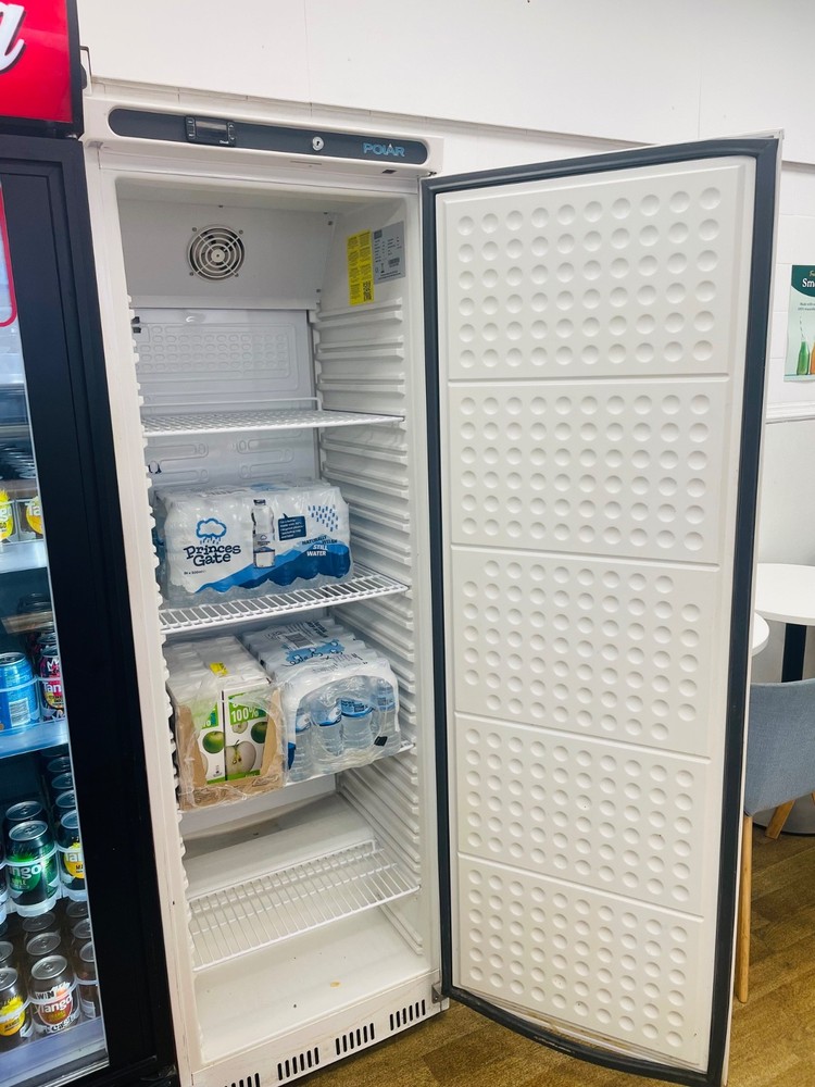 Polar Large Fridge/Refrigerator CD612