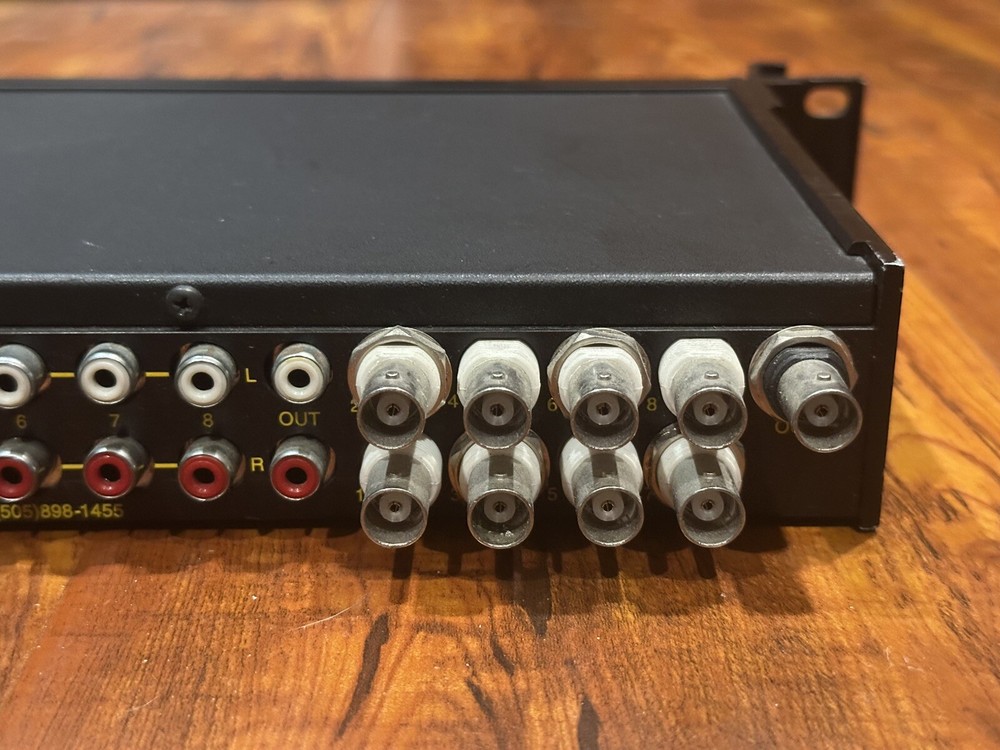 Burst Electronics AV8x1P Passive 8-Channel Audio/Video AV Switch