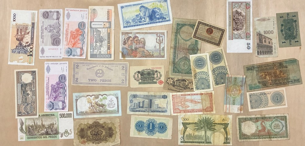 Old Paper Money, Lot CCCVII
