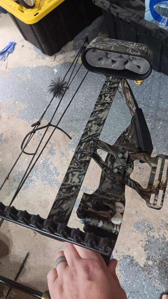 PSE Nova Compound Bow- Right Handed