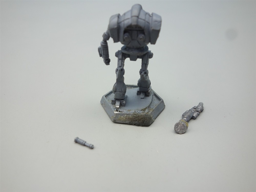 Battletech: Caesar Mech (primed oop metal)