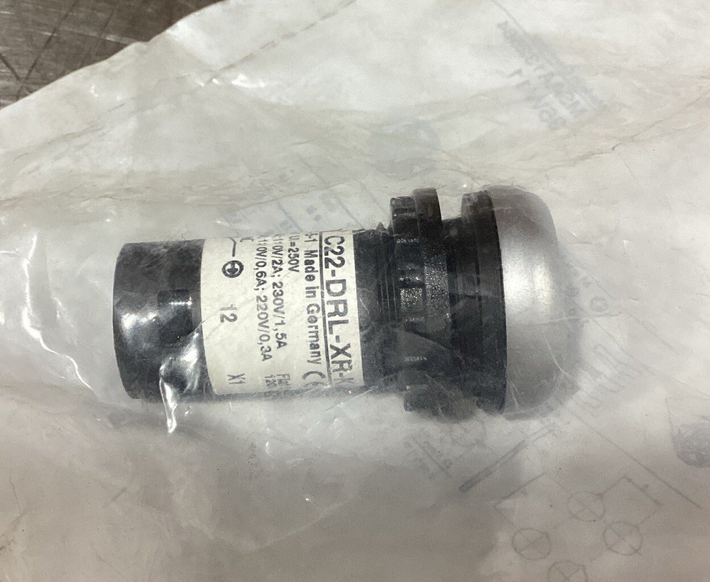 Eaton C22-DRL-XR-K01-120 Illuminated Push-Button