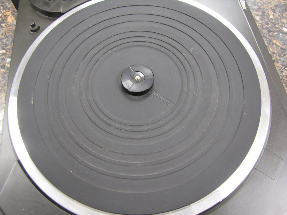 Technics Model SL-B260U DC SERVO Automatic Turntable System- No Dustcover- MR38