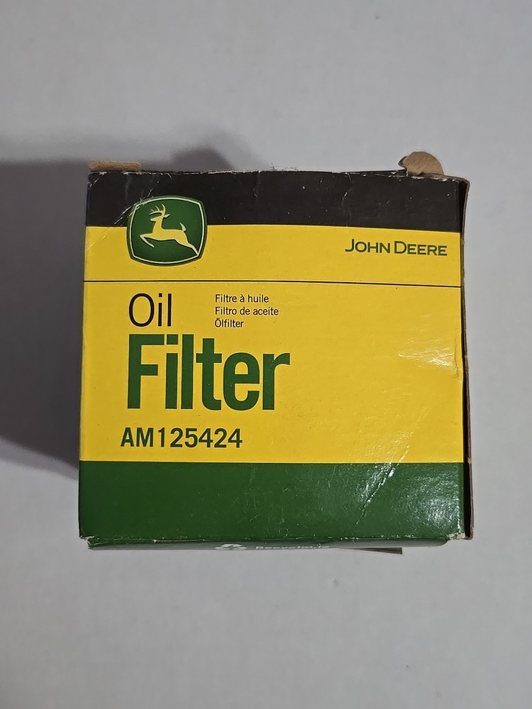 John Deere AM125424 Engine Oil Filter NEW