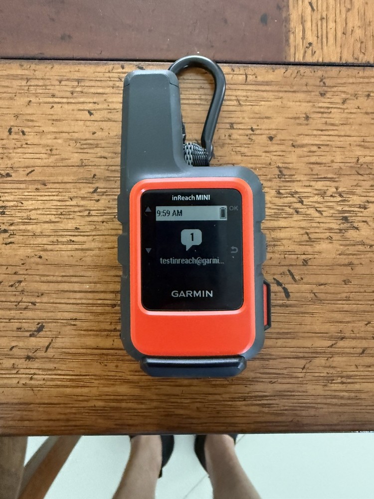 Garmin inReach Mini GPS Communicator, Waterproof, Bluetooth AND Case