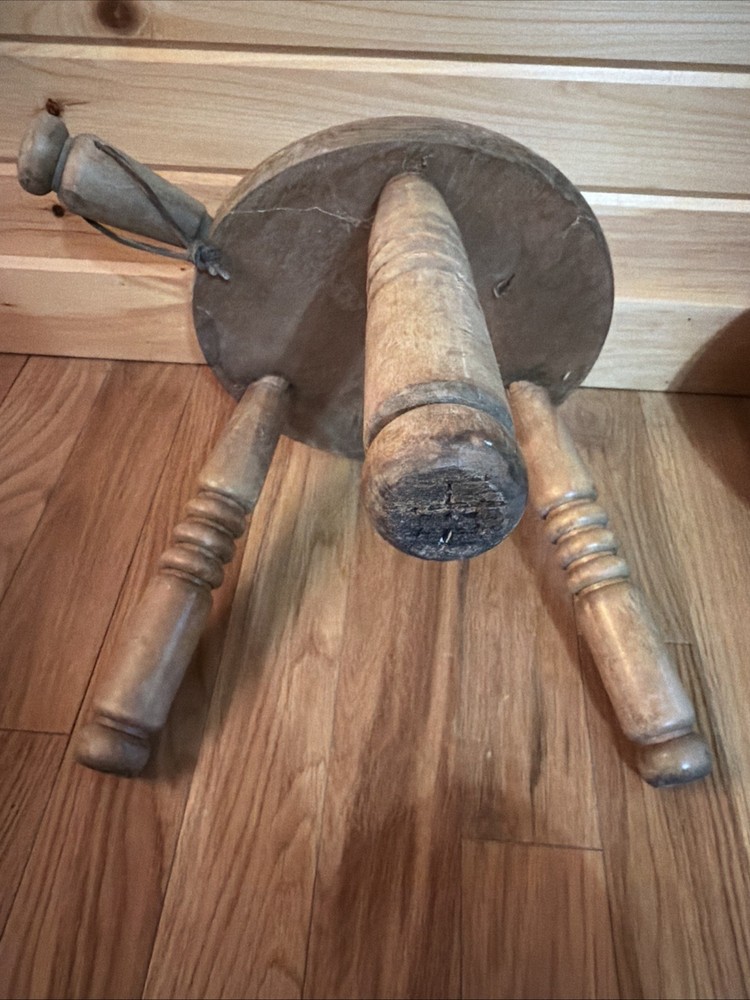 VTG Milking Stool 3 Legs w/Handle