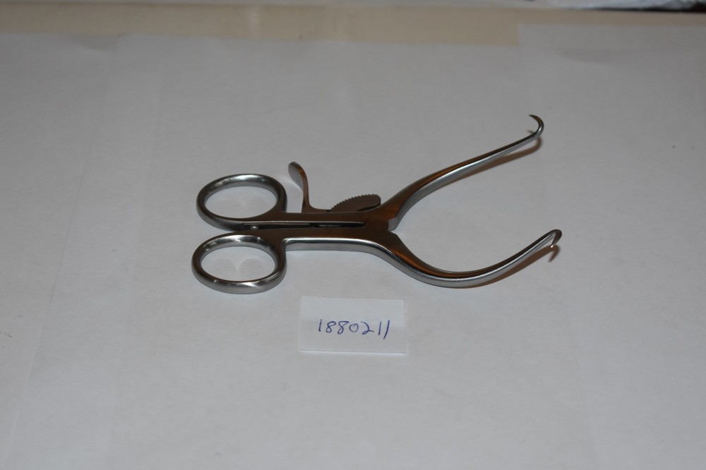 1 PC GELPI SELF RETAINING RETRACTOR 4.5" SHARP 10MM