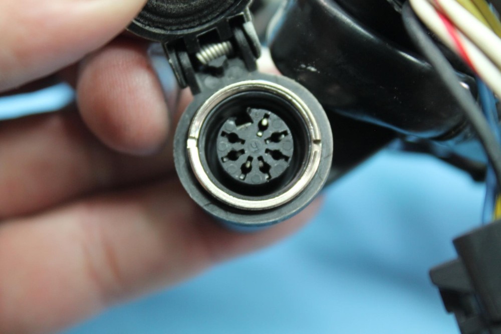 1371 01 HARLEY-DAVIDSON ELECTRA GLIDE CB SWITCH POD CONSOLE INSTRUMENT PANEL