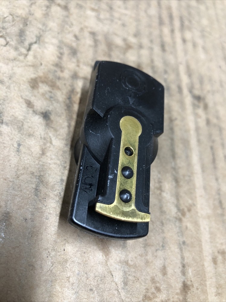 New Old Stock Lazorlite Distributor Rotor Part #L12-5890.