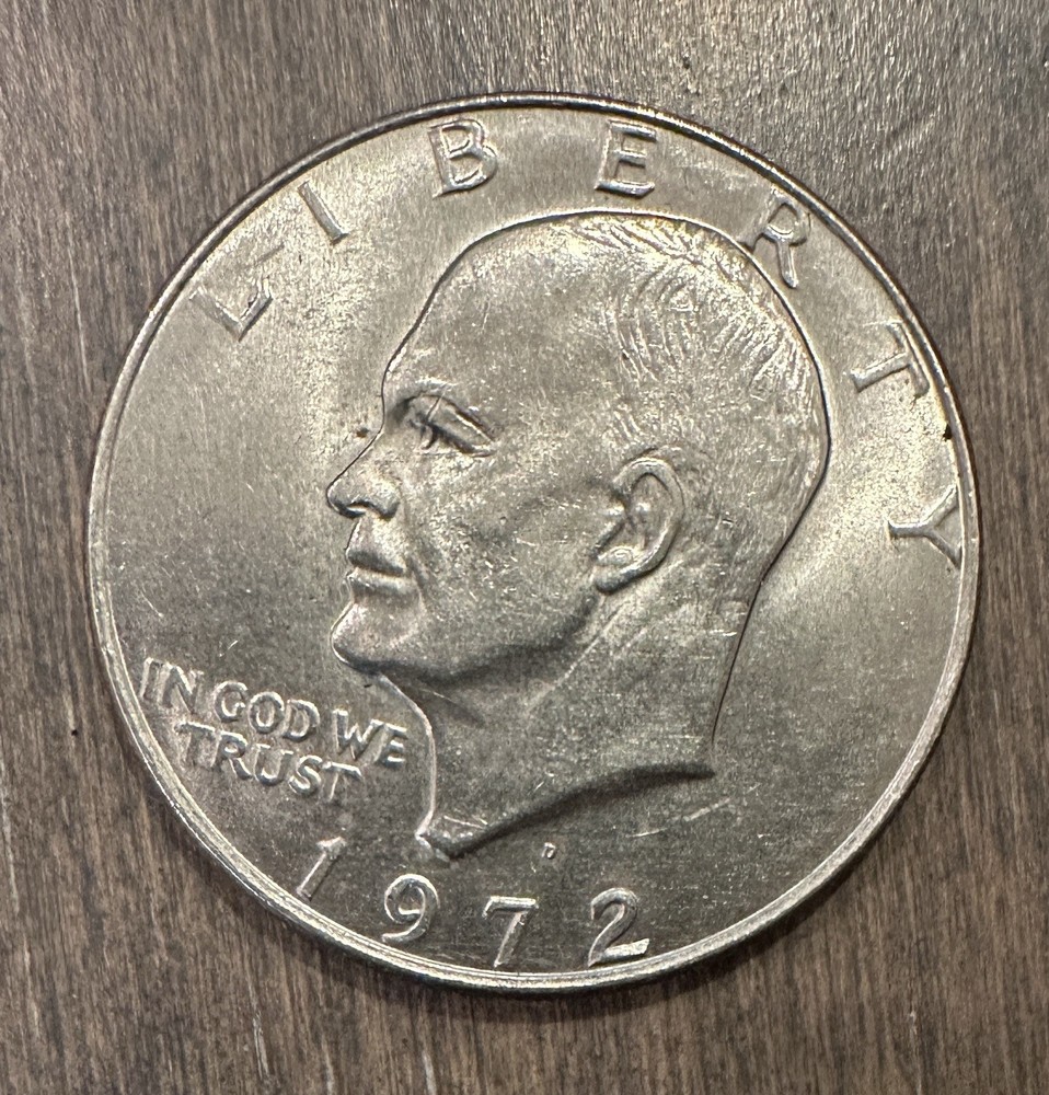 1972 Eisenhower flying Eagle Silver Dolllar RARE Excellent Condition