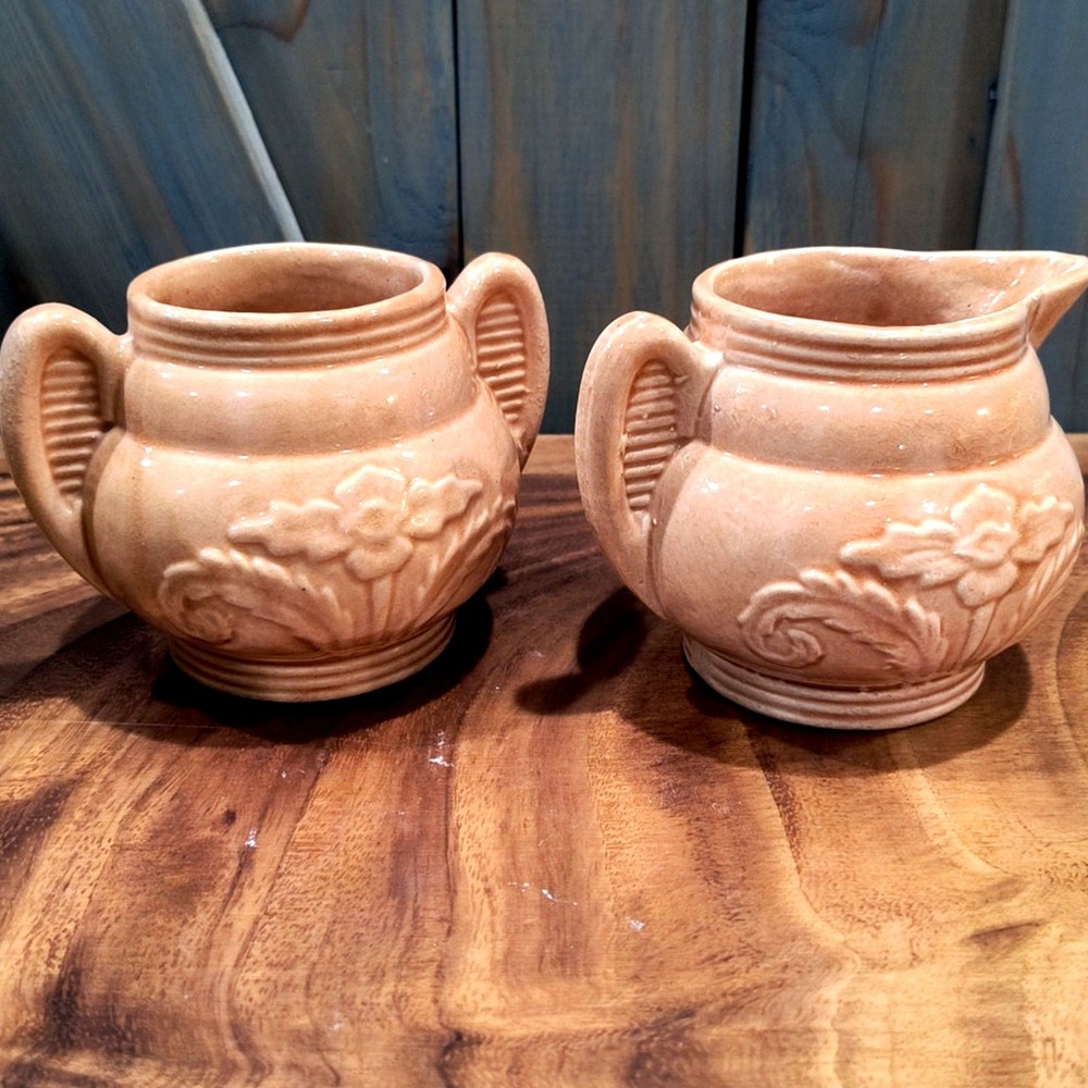 665. Rare Peach Colored Cream and Sugar Pottery set