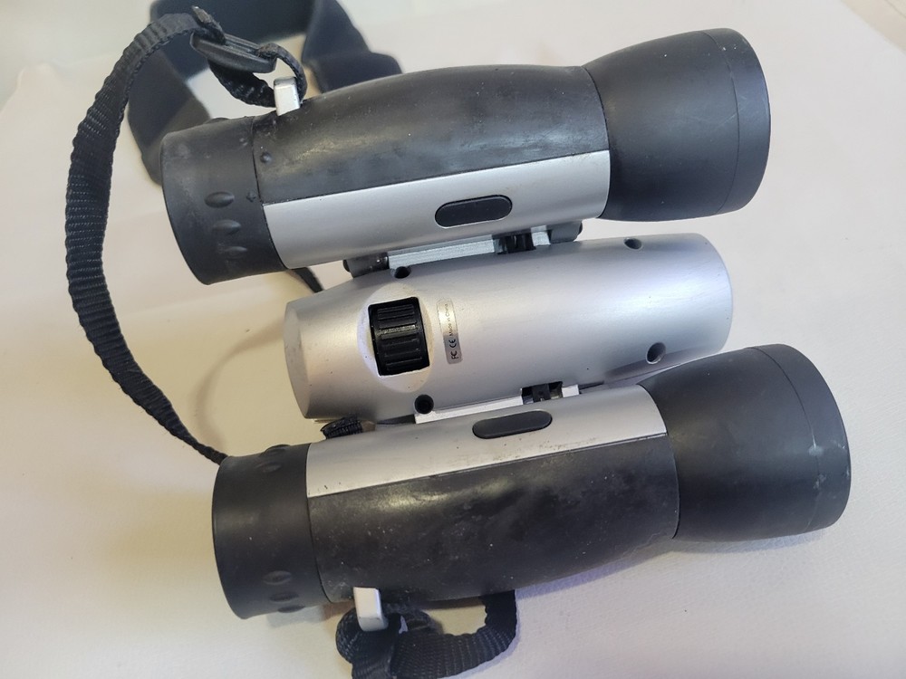 MEADE CaptureView Digital Camera & 8x22 Binoculars CV-1 missing SD card tray