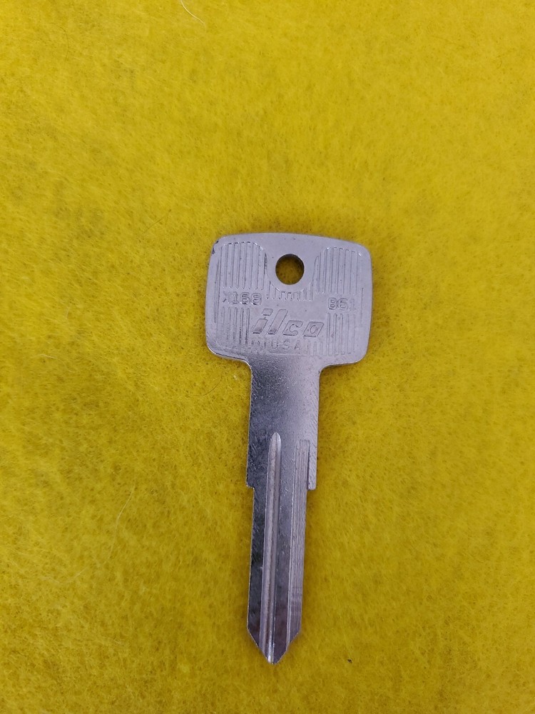 Pontiac car key x168 B61 Hu46