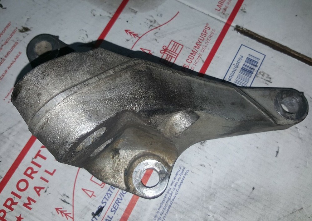 Volvo N/A Engine Mount 20505048