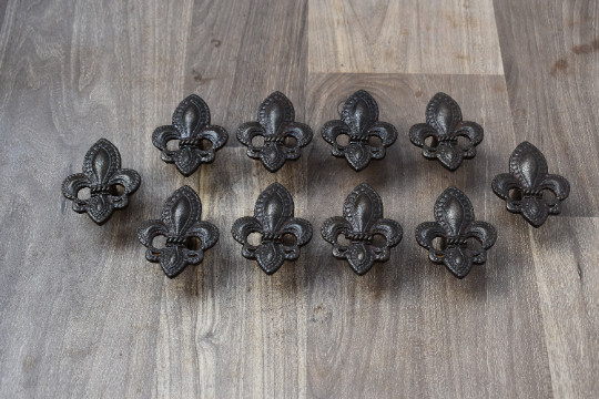 Vintage Old cast iron cabinet drawer door knobs handles pull rustic 10 pcs