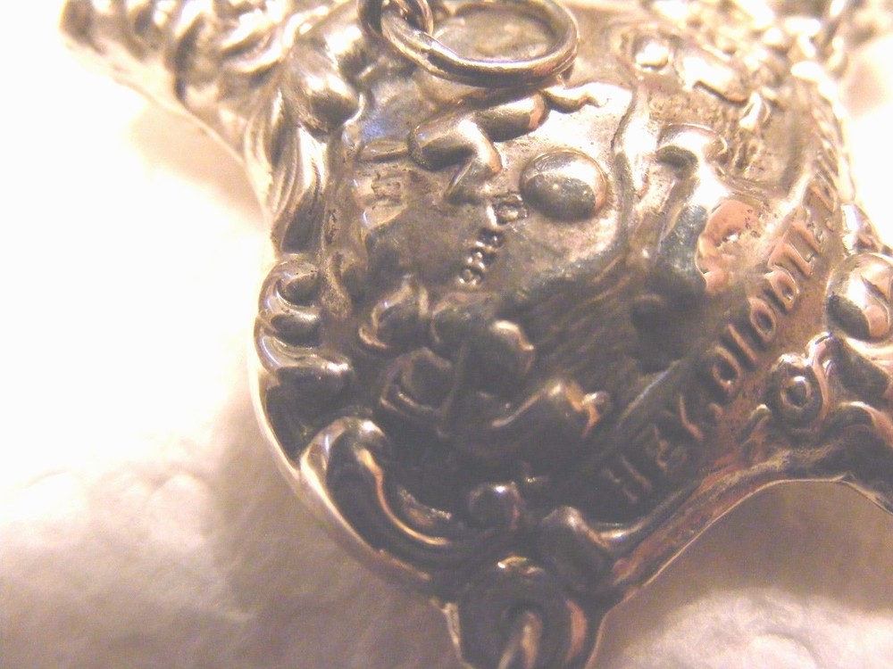 1906 Birmingham Sterling Silver MOP "Hey Diddle Diddle Rattle