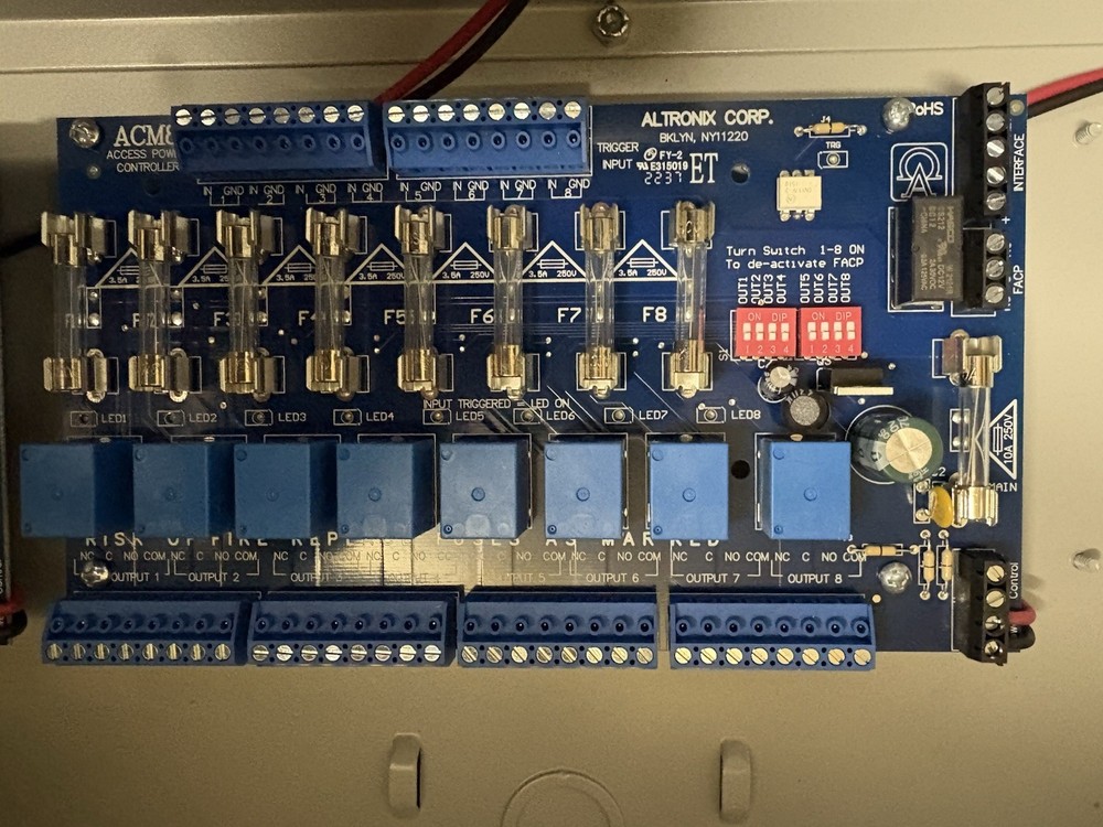 Altronix ACM8 8 Fused Relay Output Access Power Controller Board