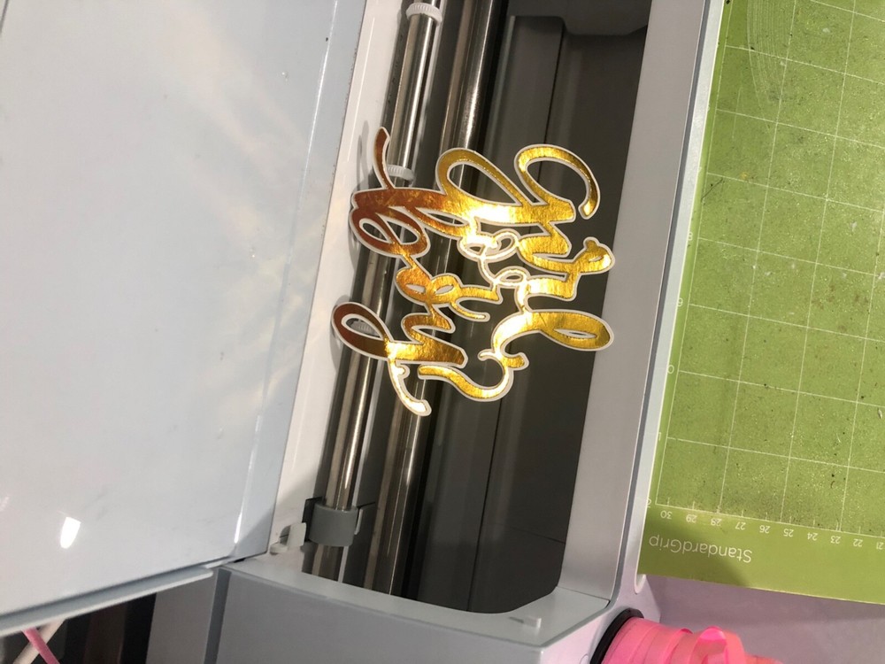 Top cake personalized with your own name 