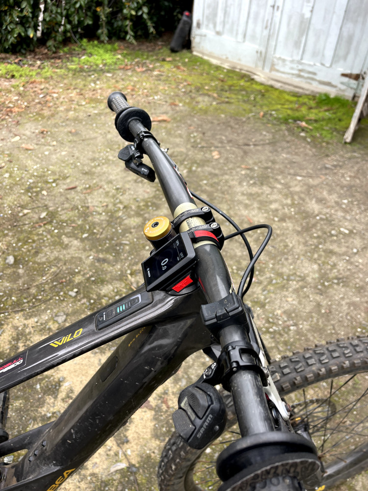 CARBONFIBER BOSCH KIOX STEALTH DISPLAY HANDLEBAR MOUNT (Right or Left)