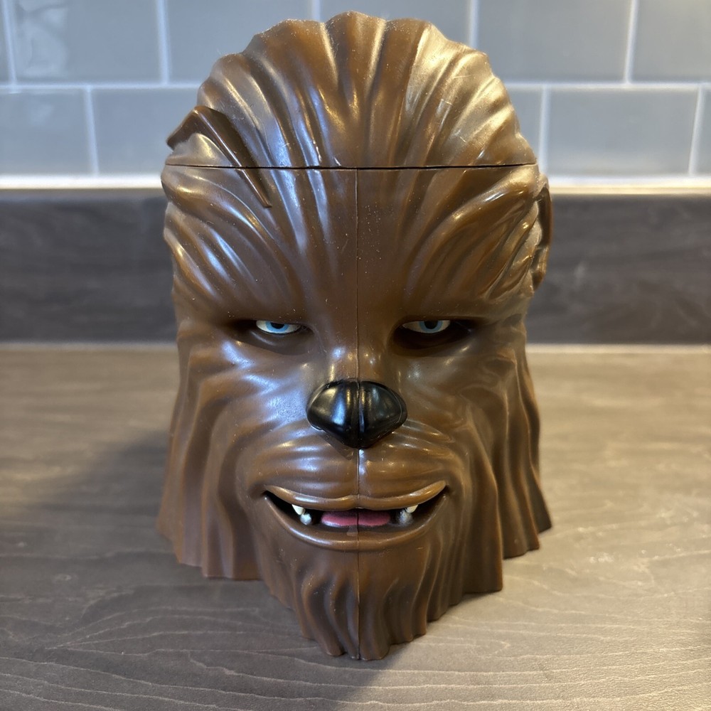 Disney Parks Chewbacca Head Beaker/ Cup Refillable Mementos Plastic Cup