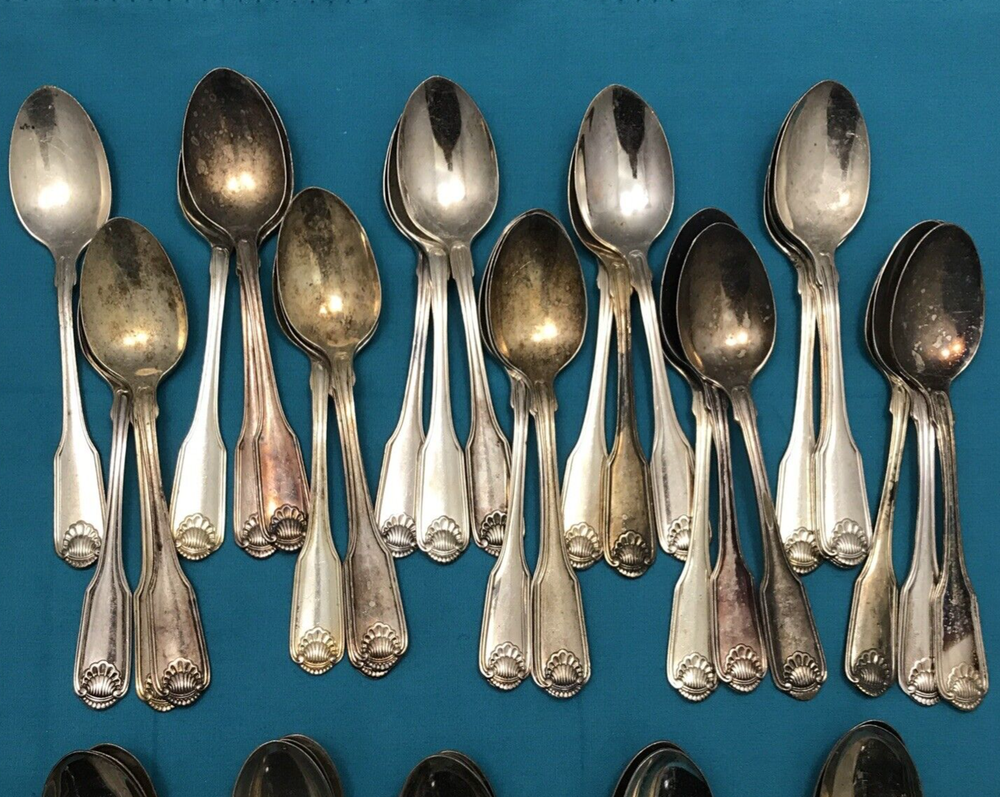 50 Pc SILVER SHELL Silverplated 6 1/8" TEASPOONS Community Cube Mark