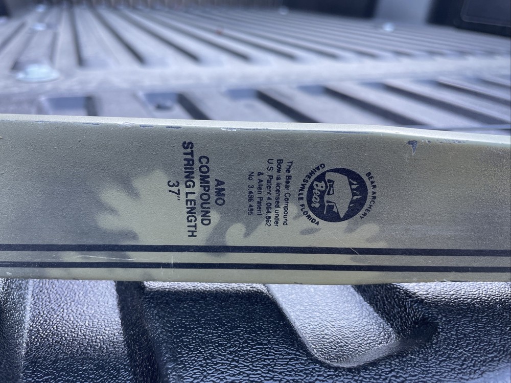 Bear MAGNUM HUNTER COIN SERIES Compound Bow STRING LENGTH 37”