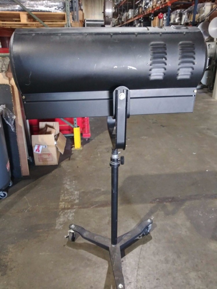Altman Comet Theatrical Follow Spot light ! Clean!