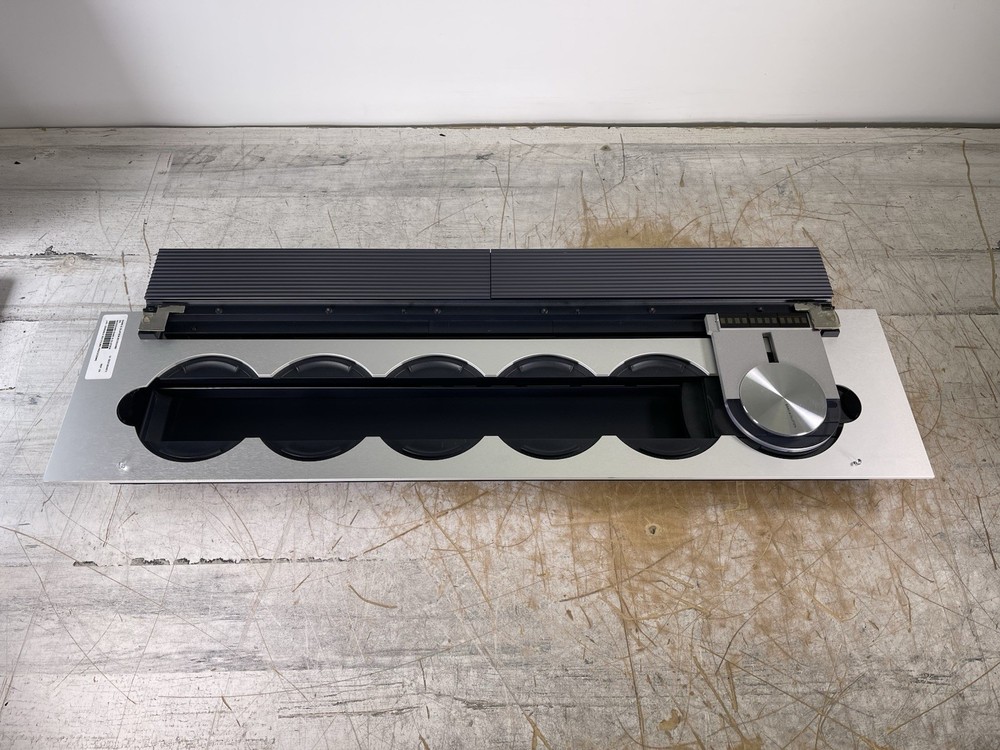 BANG & OLUFSEN BEOSOUND 9000 6 DISC CD PLAYER STEREO SYSTEM