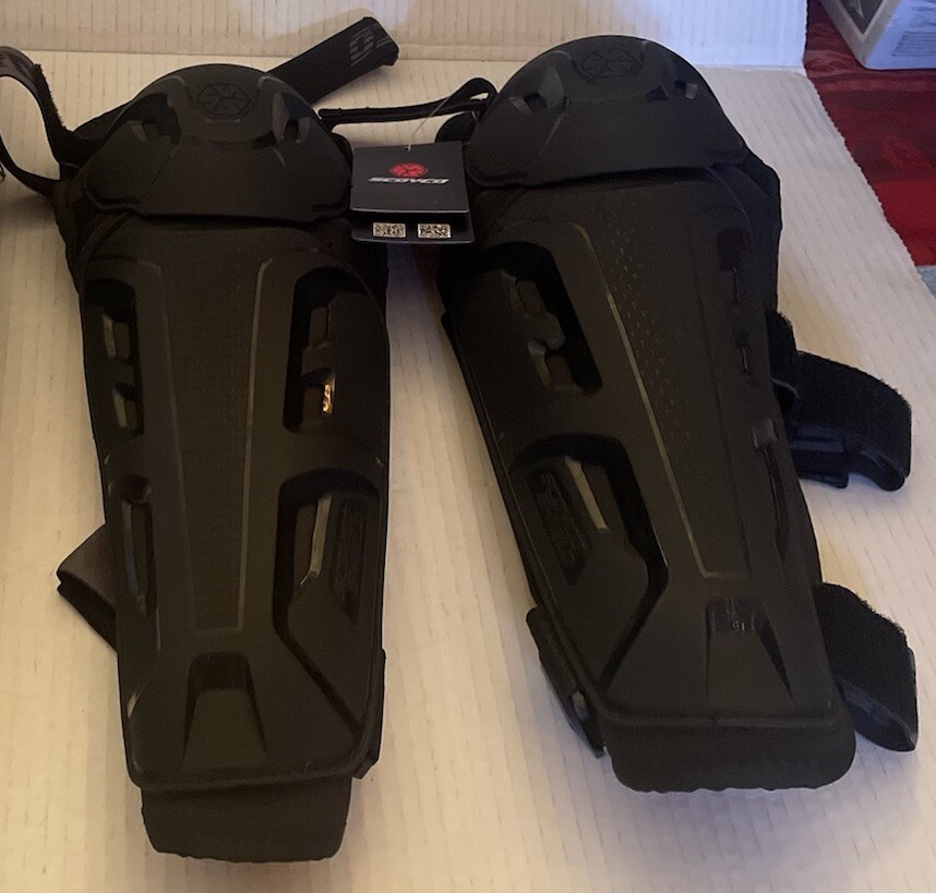 Knee Guards