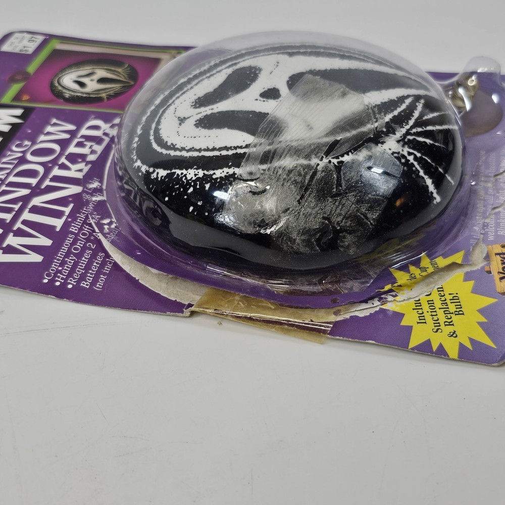 Vintage Scream Ghost Face Blinking Window Winker 1997 (Open)