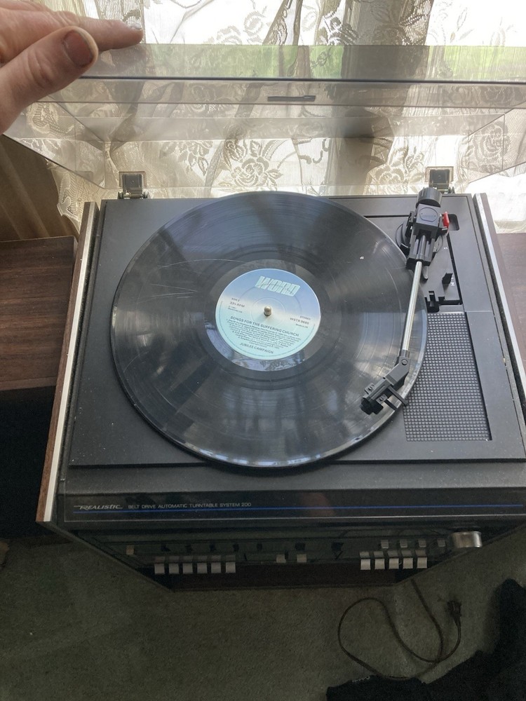 Realistic Belt Drive Automatic Turntable System 200