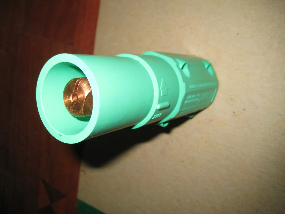 Advanced Devices CL Series CL2M Inline Male locking plug connector Green