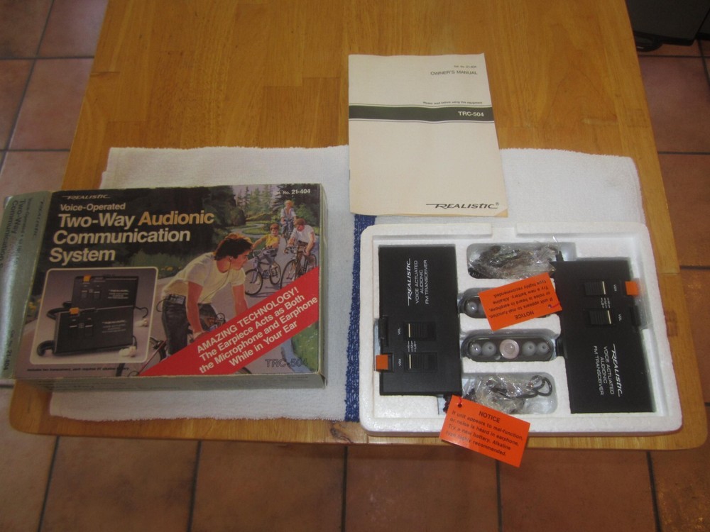 NEW IN BOX Realistic 21-404 Voice-Operated Two-Way Audionic Communication System