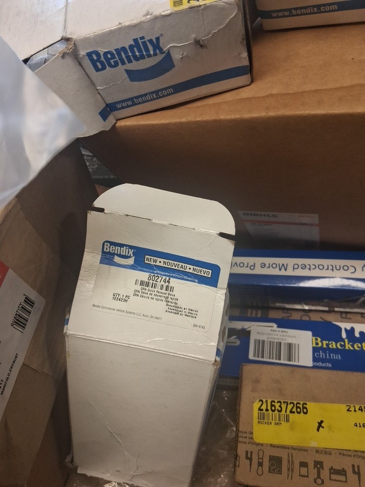 BENDIX QRN BRAKE QUICK RELEASE VALVE - 802744 3628539C92
