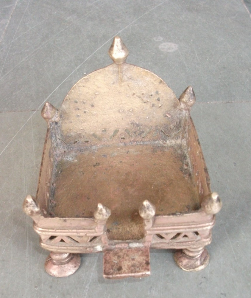 Vintage Brass Handcrafted Jali Cut Solid Heavy Stand/Throne, Nice Patina