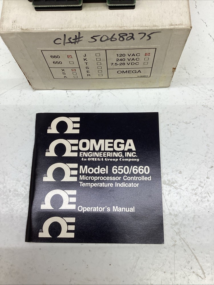 Omega Engineering Microprocessor Digital Thermometer Model 660 NIB