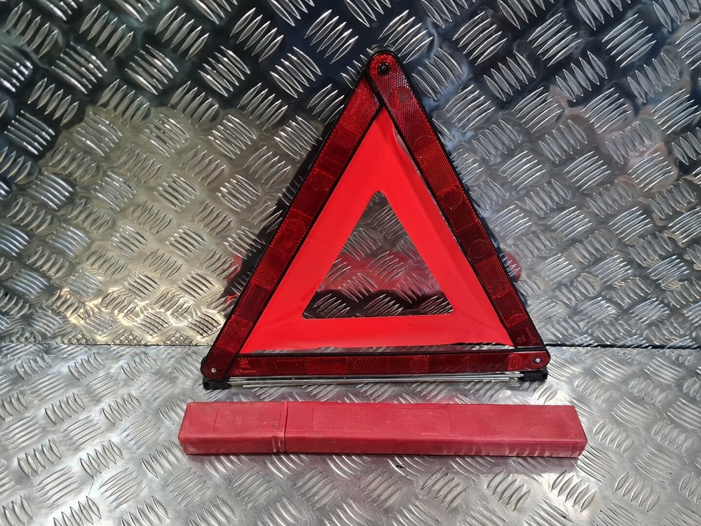 Audi A4 Emergency Warning Triangle 2000-2006 Cabriolet OEM E427R-032734