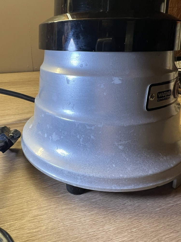 Waring Pro Commercial Bar Blender (BB150) Motor Base Only Silver Mixer- Working