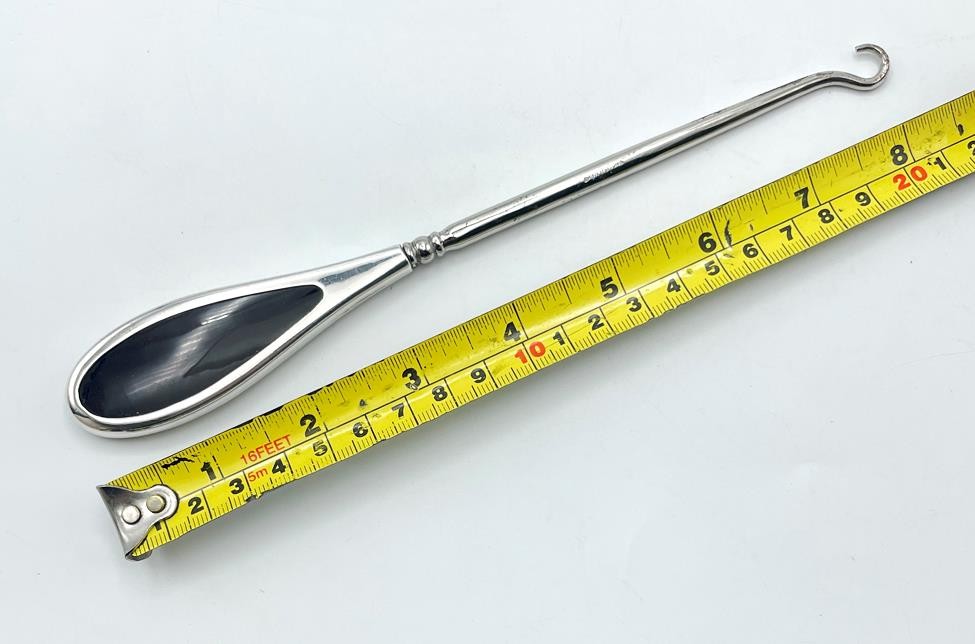 ART DECO SILVER BUTTON HOOK LONDON 1929