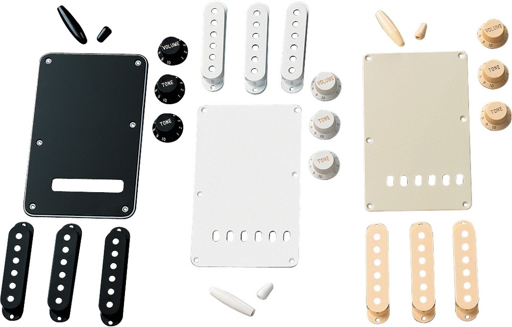 Fender Stratocaster Accessory Kit White