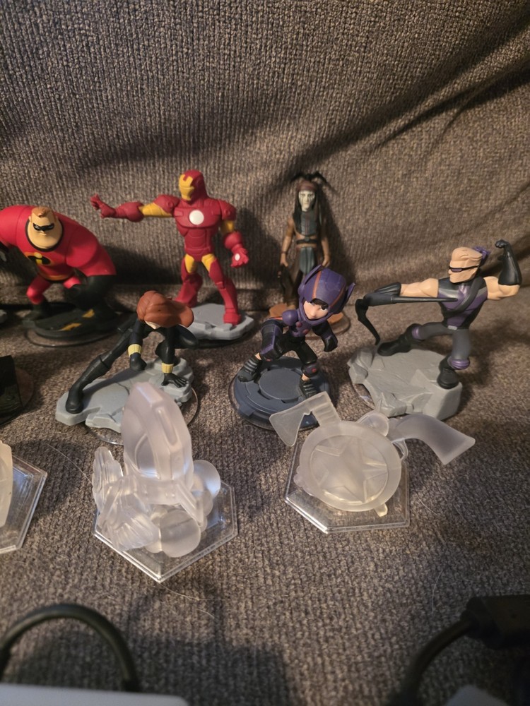 Disney Infinity Figure And Base Lot