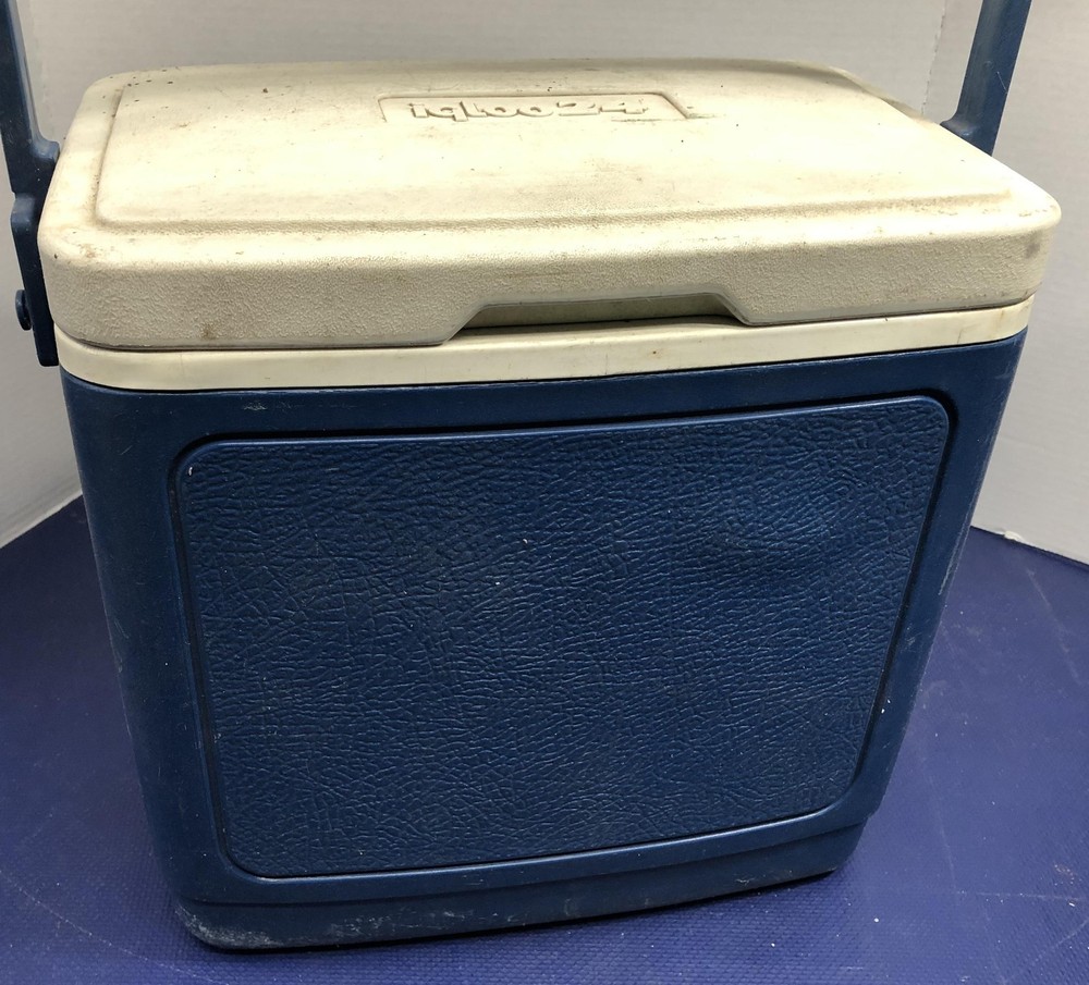 Igloo Legend 24 Cooler Blue White Vintage