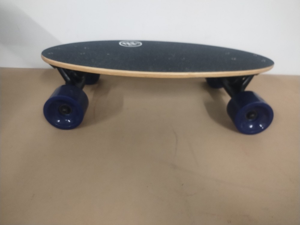 Summit Board Co Eggboard skateboard Mini Short Longboard 19x9 deck. Portable