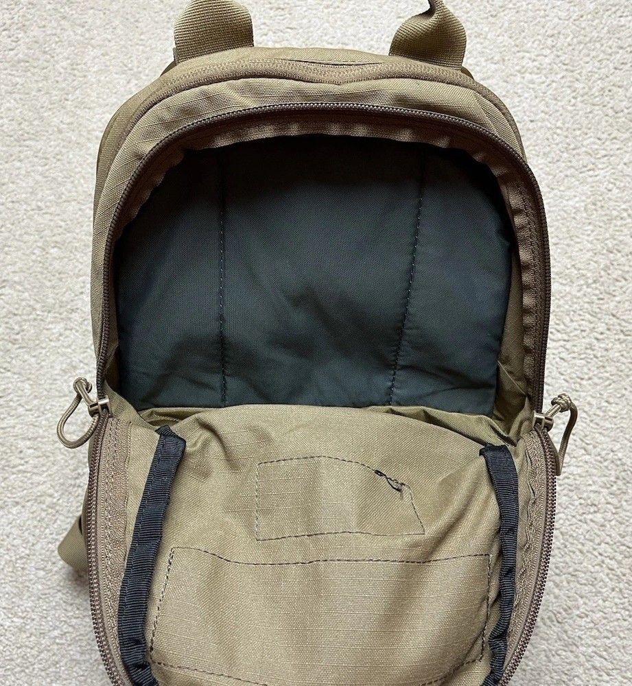 USMC Camelbak MULE Maximum Gear Day Assault Hydration Pack Backpack Coyote Brown