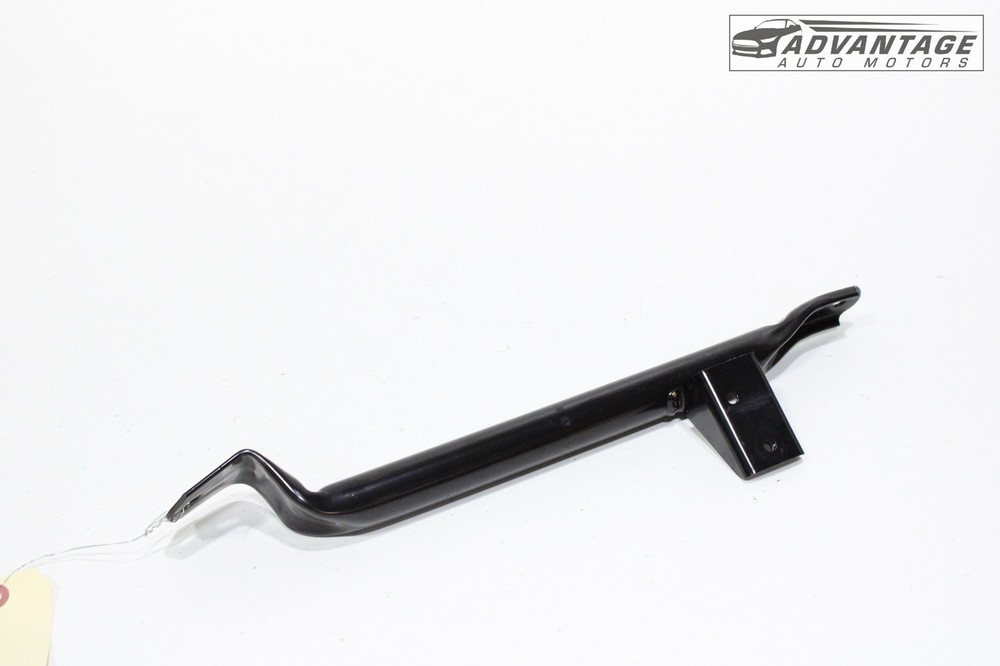 2017-2020 GENESIS G80 ENGINE BAY LEFT SIDE STRUT TOWER BAR BRACKET OEM